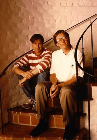 La imagen pertenece a una serie tomada durante un encuentro entre Jobs y Gates auspiciado por la revista Fortune. Foto: George Lange / Contour / Getty Images